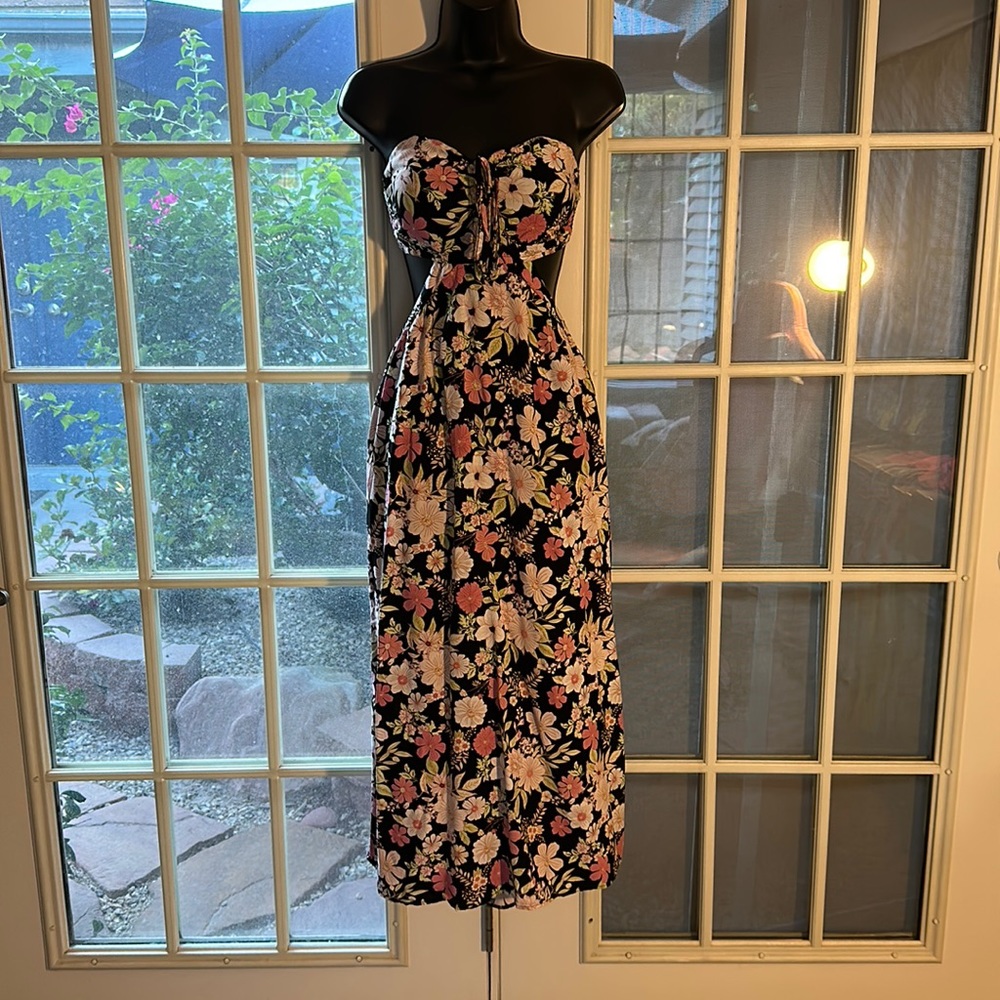 Floral strapless maxi dress with cutouts